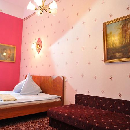 Hotel Zamek Dobra Oleśnica Esterno foto