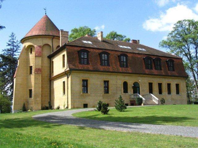 Hotel Zamek Dobra Oleśnica Esterno foto