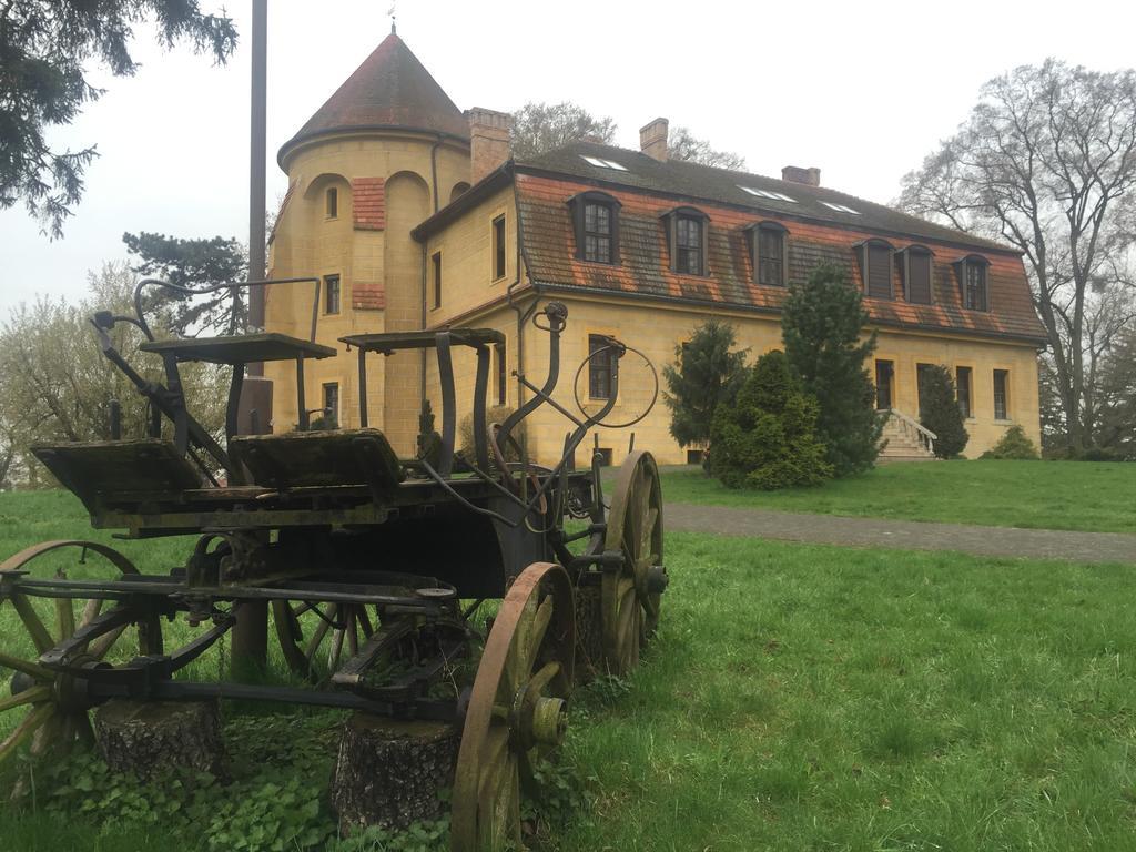 Hotel Zamek Dobra Oleśnica Esterno foto