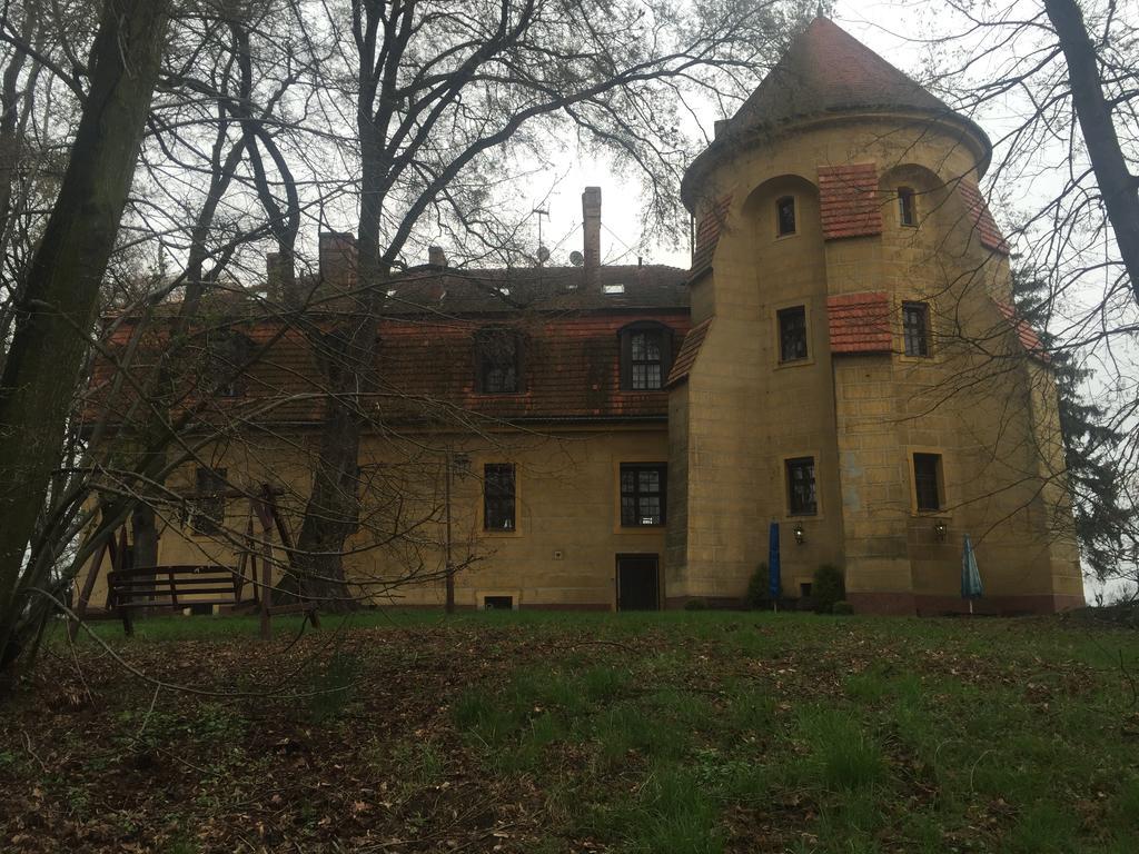 Hotel Zamek Dobra Oleśnica Esterno foto