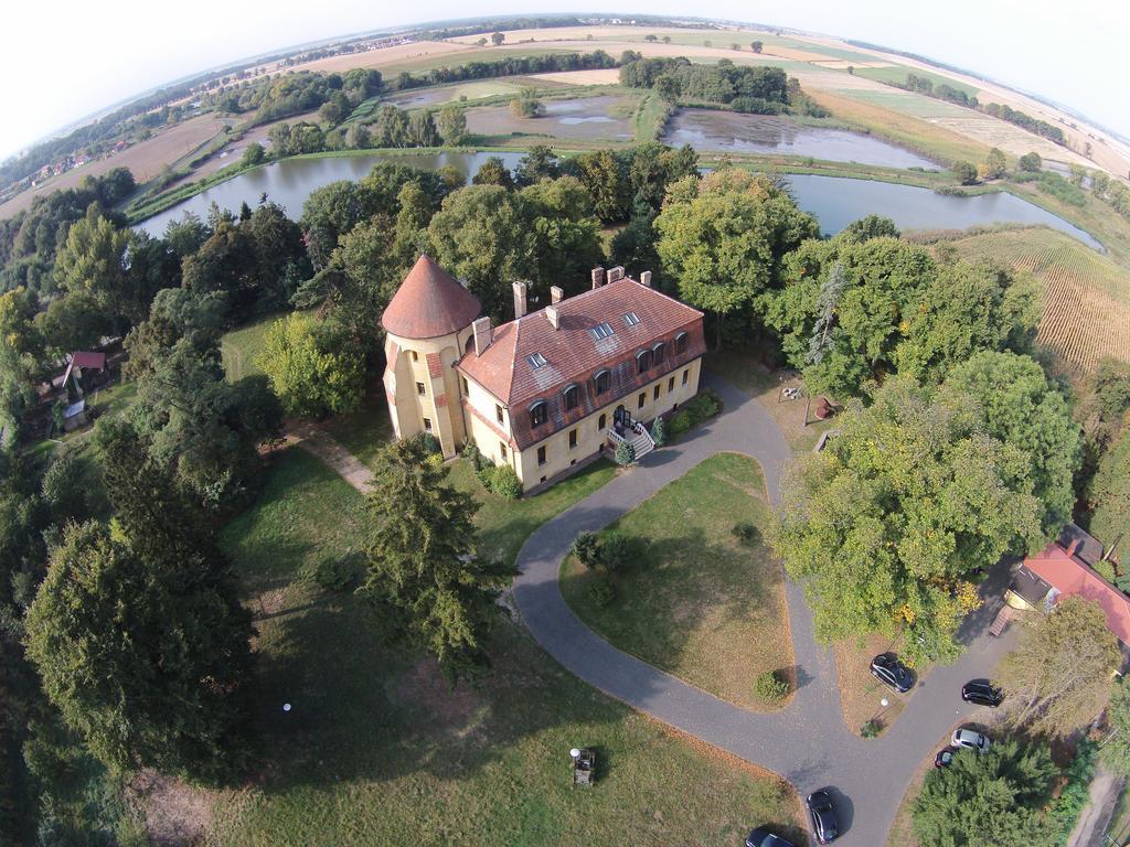 Hotel Zamek Dobra Oleśnica Esterno foto